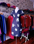 Saoirse - semifitted dress with crossover bodice, cotton and lycra, floral pattern